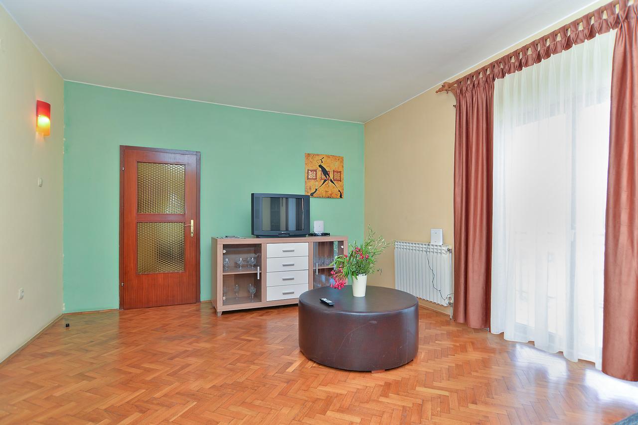 Apartments Gracijano 1724 ลิทซ์ยัน ภายนอก รูปภาพ